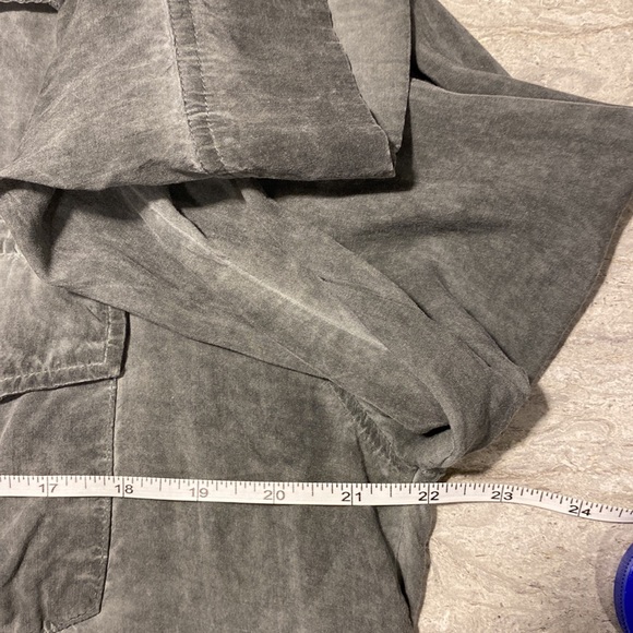 Umgee tunic style gray top frayed hem Long sleeve size Small - Picture 6 of 7